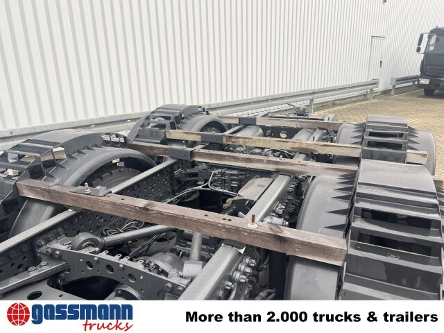 Mercedes-Benz Arocs 3251 L 8x4/4 - Kamion sa hidrauličnom kukom: slika 4 Mercedes-Benz Arocs 3251 L 8x4/4 - Kamion sa hidrauličnom kukom: slika 4