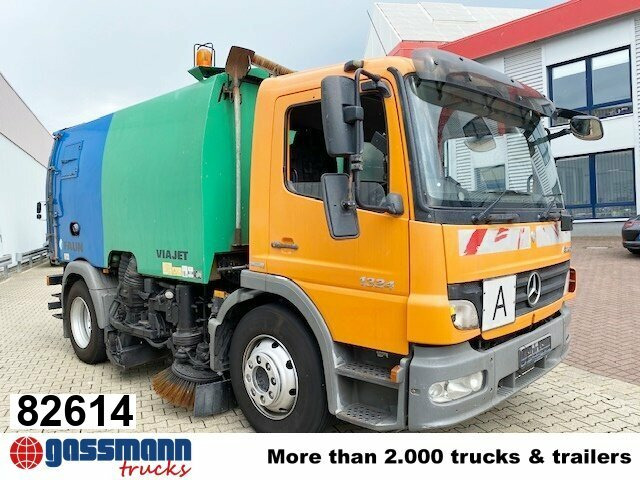 Mercedes-Benz Atego 1524 L 4x2 Kehrmaschine FAUN Viajet - Autočistilica: slika 1 Mercedes-Benz Atego 1524 L 4x2 Kehrmaschine FAUN Viajet - Autočistilica: slika 1