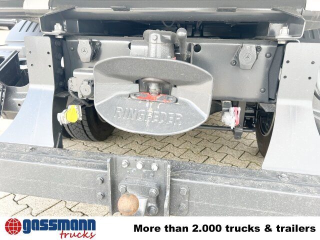 Mercedes-Benz Atego 818 K 4x2, 2x AHK, 5x VORHANDEN! - Kamion sa golom šasijom i zatvorenom kabinom: slika 4 Mercedes-Benz Atego 818 K 4x2, 2x AHK, 5x VORHANDEN! - Kamion sa golom šasijom i zatvorenom kabinom: slika 4