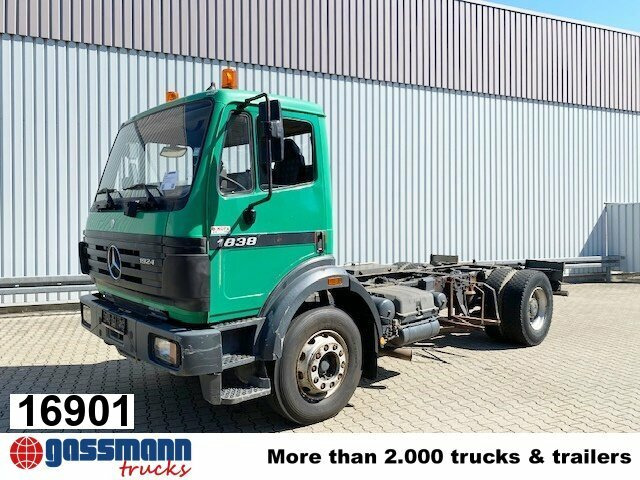 Mercedes-Benz SK 1924 L 4x2 - Kamion sa hidrauličnom kukom: slika 1 Mercedes-Benz SK 1924 L 4x2 - Kamion sa hidrauličnom kukom: slika 1