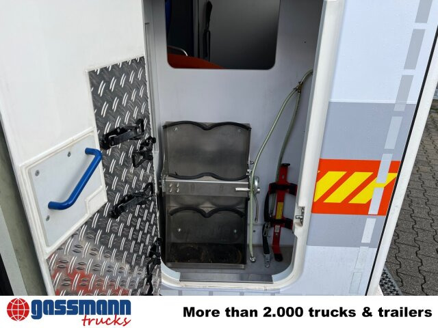 Mercedes-Benz Sprinter 313 CDI 4x2, Rettungswagen - Furgon: slika 2 Mercedes-Benz Sprinter 313 CDI 4x2, Rettungswagen - Furgon: slika 2