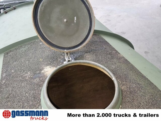 Renault Midliner S170 4x4, 6000l Wassertank - Kamion cisterna: slika 4 Renault Midliner S170 4x4, 6000l Wassertank - Kamion cisterna: slika 4
