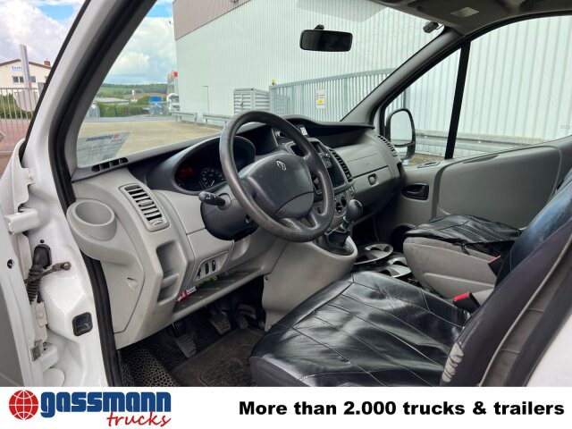 Renault Trafik 2.0 dCi115 4x2, Krankentransporter - Vozilo hitne pomoći: slika 5 Renault Trafik 2.0 dCi115 4x2, Krankentransporter - Vozilo hitne pomoći: slika 5