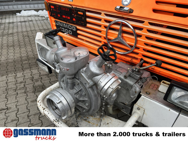 Unimog U 1300 L 4x4 Doka, LF8 - Vozilo hitne pomoći: slika 2 Unimog U 1300 L 4x4 Doka, LF8 - Vozilo hitne pomoći: slika 2