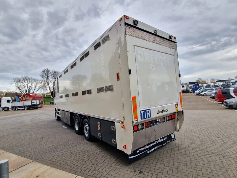DAF XF 440 SuperSpaceCab 6x2*4 - 2 deck Closed Livestock - 40M2 - Filtersystem - Kamion za prevoz stoke: slika 5 DAF XF 440 SuperSpaceCab 6x2*4 - 2 deck Closed Livestock - 40M2 - Filtersystem - Kamion za prevoz stoke: slika 5