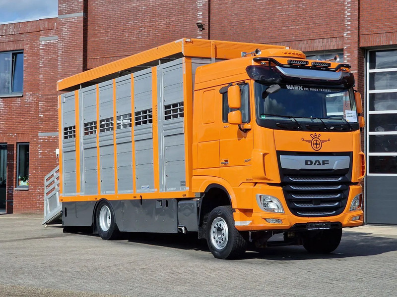 DAF XF 530 4x2 - Livestock Menke 2 deck water & ventilation - Kamion za prevoz stoke: slika 2 DAF XF 530 4x2 - Livestock Menke 2 deck water & ventilation - Kamion za prevoz stoke: slika 2