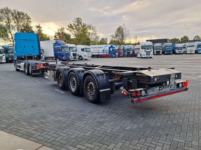 Mercedes-Benz Actros 2553 6x2 - BDF - Retarder - 4.90 WB - Full air + Fliegl trailer 2017 - Kamion za prevoz kontejnera/ Kamion sa promenjivim sandukom: slika 5 Mercedes-Benz Actros 2553 6x2 - BDF - Retarder - 4.90 WB - Full air + Fliegl trailer 2017 - Kamion za prevoz kontejnera/ Kamion sa promenjivim sandukom: slika 5