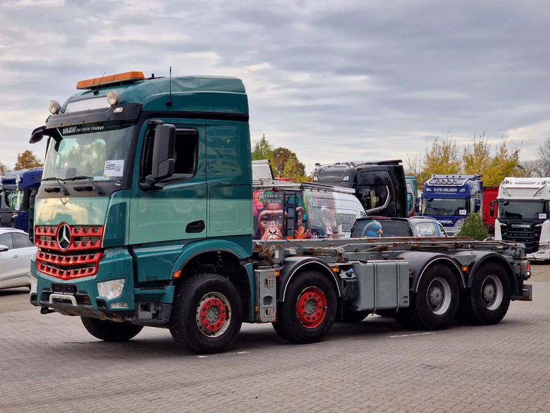 Mercedes-Benz Arocs 3251 8x4 - Cable system - HUB reduction - Euro 6 - Camera system - Kamion sa kablovskim sistemom: slika 3 Mercedes-Benz Arocs 3251 8x4 - Cable system - HUB reduction - Euro 6 - Camera system - Kamion sa kablovskim sistemom: slika 3