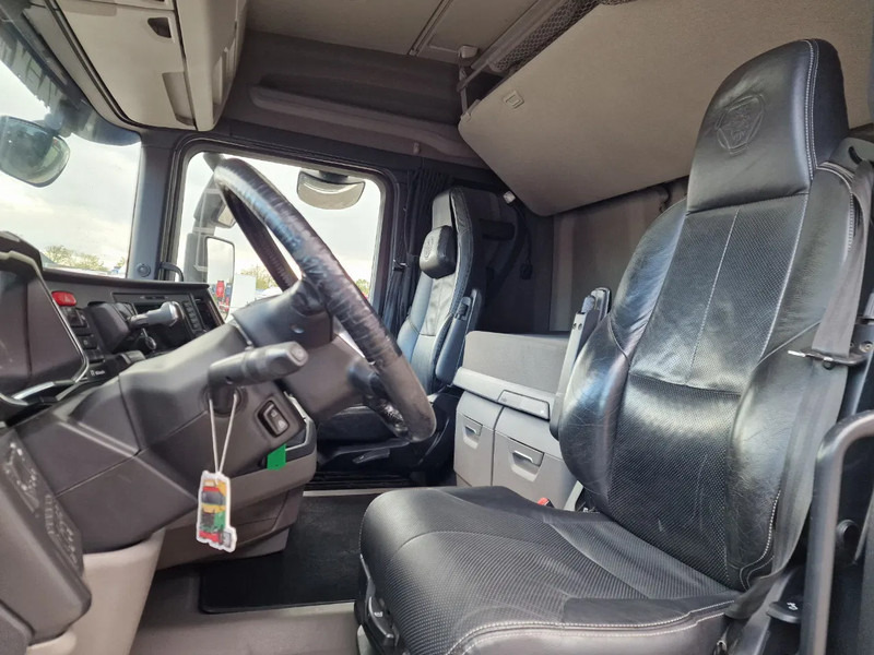 Kamion sa golom šasijom i zatvorenom kabinom Scania R500 NGS 6x2 - Chassis - 4.95 WB - Loadlift - Retarder - Full air - Navi - Led: slika 13