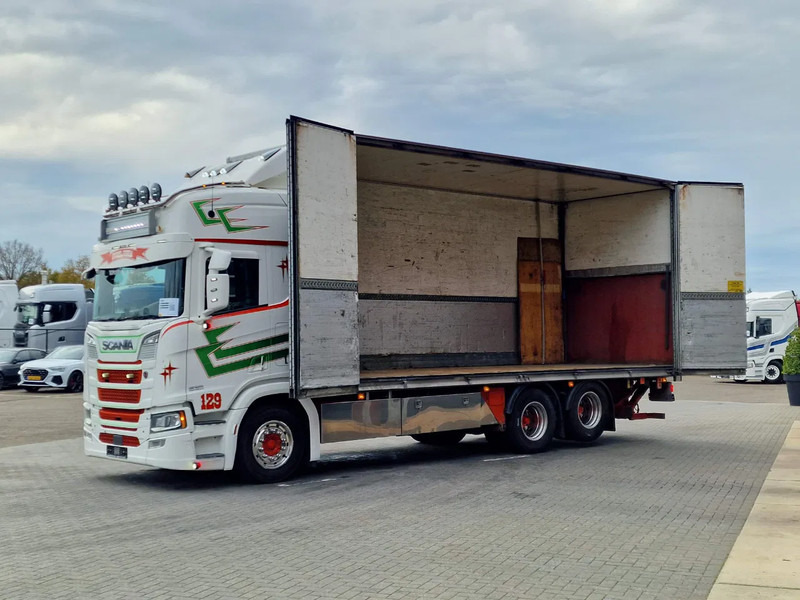 Scania R580 V8 NGS Highline 6x2 - Box with sidedoors - Loadlift - Retarder - Full air - 475 wb - Kamion sa zatvorenim sandukom: slika 4 Scania R580 V8 NGS Highline 6x2 - Box with sidedoors - Loadlift - Retarder - Full air - 475 wb - Kamion sa zatvorenim sandukom: slika 4