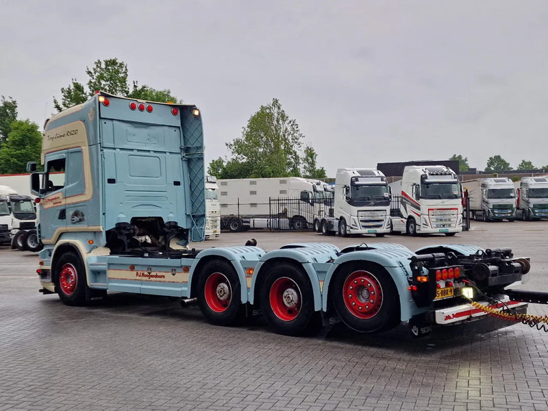 Scania R620 Topline 8x4 - Retarder - Full air - Custom interior - Show truck - HUB reduction - Kamion sa golom šasijom i zatvorenom kabinom: slika 4 Scania R620 Topline 8x4 - Retarder - Full air - Custom interior - Show truck - HUB reduction - Kamion sa golom šasijom i zatvorenom kabinom: slika 4