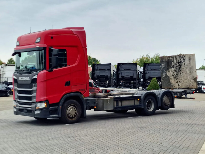 Scania S500 NGS Highline 6x2 - BDF - Full air - Loadlift - Navi - Retarder - Kamion za prevoz kontejnera/ Kamion sa promenjivim sandukom: slika 3 Scania S500 NGS Highline 6x2 - BDF - Full air - Loadlift - Navi - Retarder - Kamion za prevoz kontejnera/ Kamion sa promenjivim sandukom: slika 3