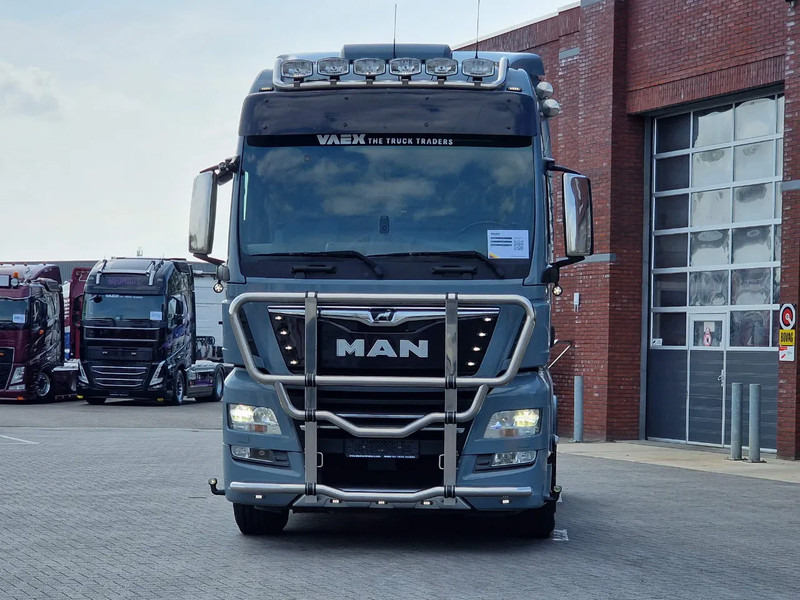 MAN TGX 18.580 4x2 XL - Retarder - PTO/Hydraulic - Night clima - Full spoiler - Alloy wheels - Tegljač: slika 2 MAN TGX 18.580 4x2 XL - Retarder - PTO/Hydraulic - Night clima - Full spoiler - Alloy wheels - Tegljač: slika 2