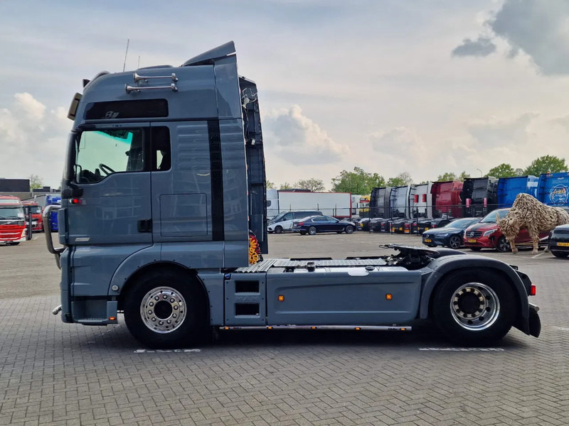 MAN TGX 18.580 4x2 XL - Retarder - PTO/Hydraulic - Night clima - Full spoiler - Alloy wheels - Tegljač: slika 4 MAN TGX 18.580 4x2 XL - Retarder - PTO/Hydraulic - Night clima - Full spoiler - Alloy wheels - Tegljač: slika 4