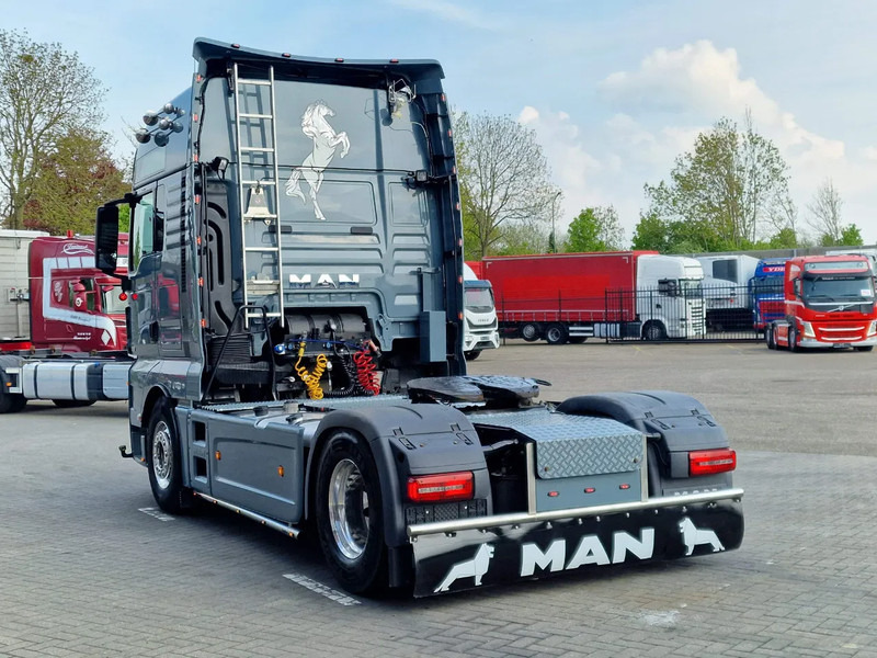 MAN TGX 18.580 4x2 XL - Retarder - PTO/Hydraulic - Night clima - Full spoiler - Alloy wheels - Tegljač: slika 5 MAN TGX 18.580 4x2 XL - Retarder - PTO/Hydraulic - Night clima - Full spoiler - Alloy wheels - Tegljač: slika 5