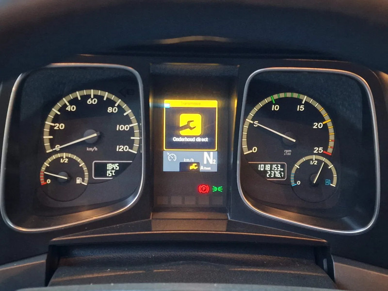 Tegljač Mercedes-Benz Actros 1842 - 4x2 - Streamspace - Euro 6 - Fridge: slika 13 Tegljač Mercedes-Benz Actros 1842 - 4x2 - Streamspace - Euro 6 - Fridge: slika 13