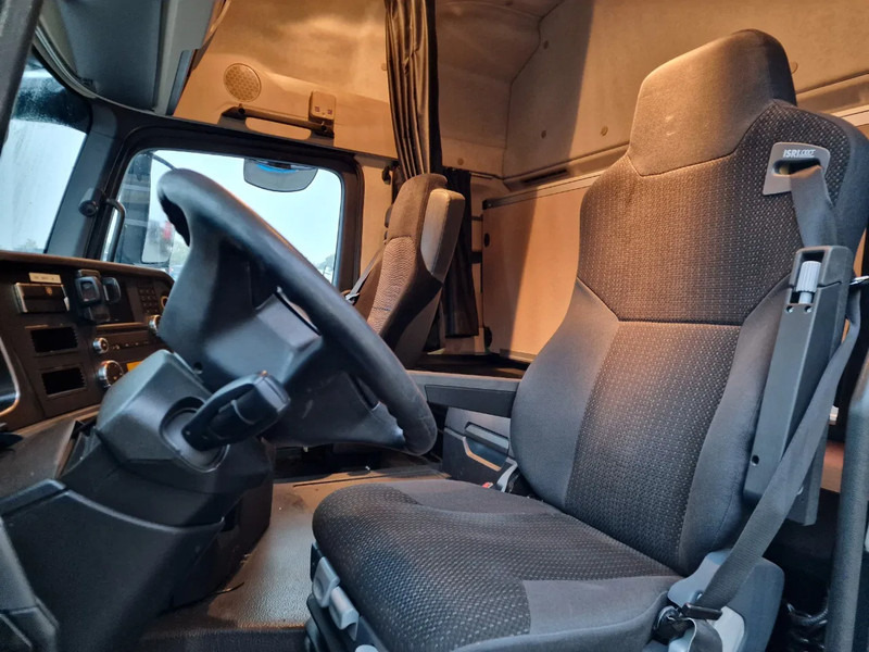 Tegljač Mercedes-Benz Actros 1842 - 4x2 - Streamspace - Euro 6 - Fridge: slika 10 Tegljač Mercedes-Benz Actros 1842 - 4x2 - Streamspace - Euro 6 - Fridge: slika 10