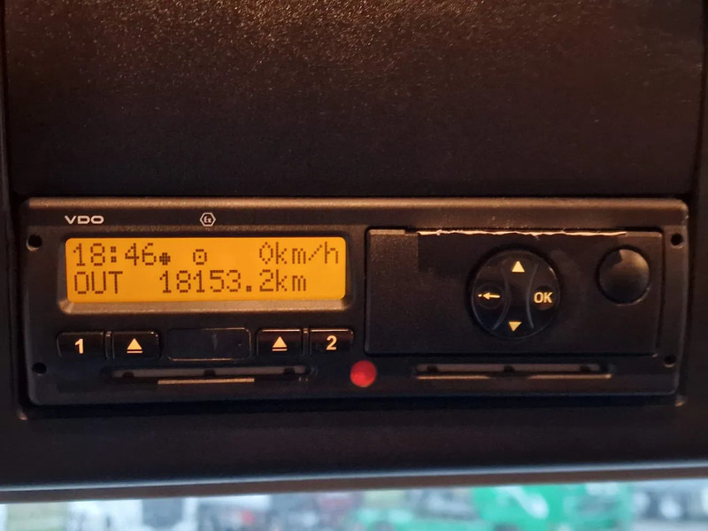 Tegljač Mercedes-Benz Actros 1842 - 4x2 - Streamspace - Euro 6 - Fridge: slika 14 Tegljač Mercedes-Benz Actros 1842 - 4x2 - Streamspace - Euro 6 - Fridge: slika 14