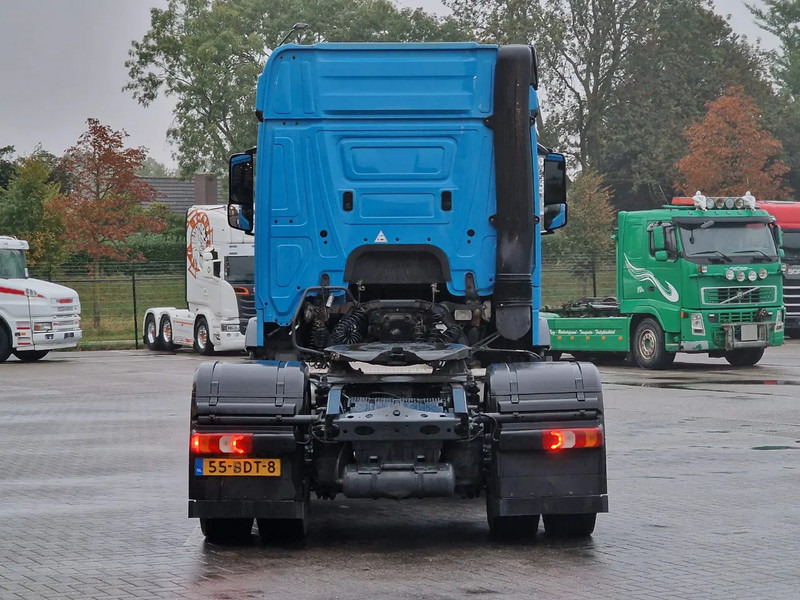 Tegljač Mercedes-Benz Actros 1842 - 4x2 - Streamspace - Euro 6 - Fridge: slika 6 Tegljač Mercedes-Benz Actros 1842 - 4x2 - Streamspace - Euro 6 - Fridge: slika 6