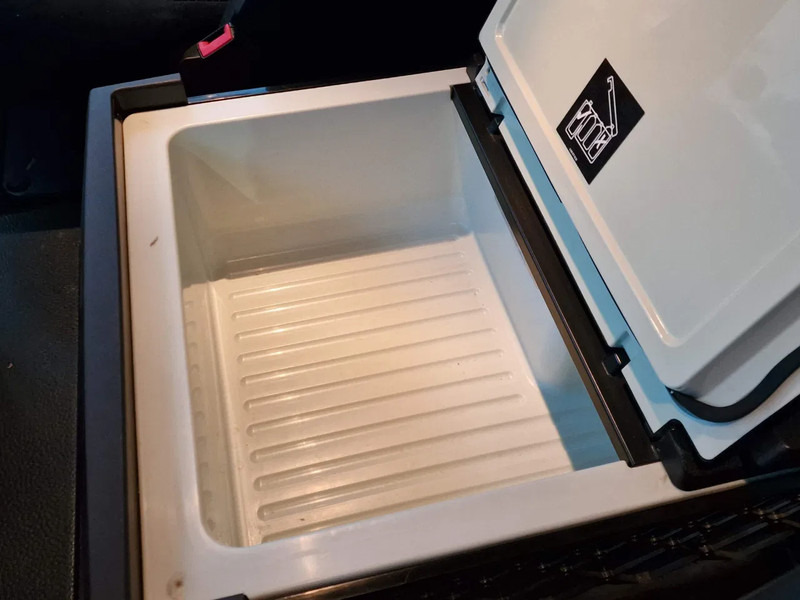 Tegljač Mercedes-Benz Actros 1842 - 4x2 - Streamspace - Euro 6 - Fridge: slika 16 Tegljač Mercedes-Benz Actros 1842 - 4x2 - Streamspace - Euro 6 - Fridge: slika 16