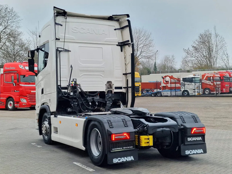 Scania 500S NGS Highline 4x2 - NEW - Retarder - Full air - New dashboard - Led - Full spoiler - 2x tank - Tegljač: slika 5 Scania 500S NGS Highline 4x2 - NEW - Retarder - Full air - New dashboard - Led - Full spoiler - 2x tank - Tegljač: slika 5