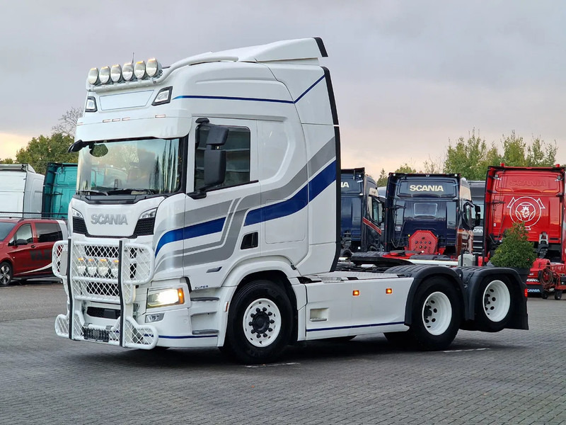 Scania R560 Highline 6x2 - BUFFL - Retarder - Full air - 3.15 WB - Leather - Tegljač: slika 3 Scania R560 Highline 6x2 - BUFFL - Retarder - Full air - 3.15 WB - Leather - Tegljač: slika 3