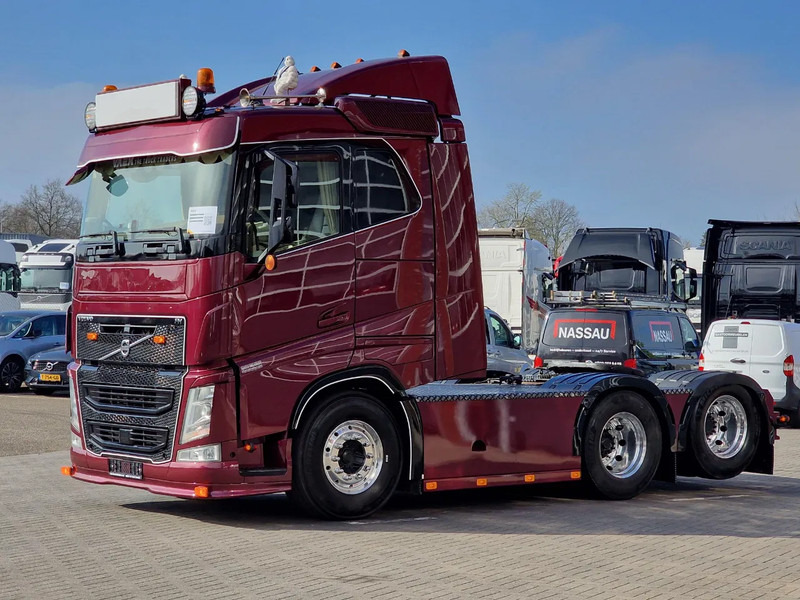 Volvo FH 13.540 Lowroof 6x2 - Show truck - Custom interior - Full air suspension - I parkcool - VEB+ - Tegljač: slika 3 Volvo FH 13.540 Lowroof 6x2 - Show truck - Custom interior - Full air suspension - I parkcool - VEB+ - Tegljač: slika 3