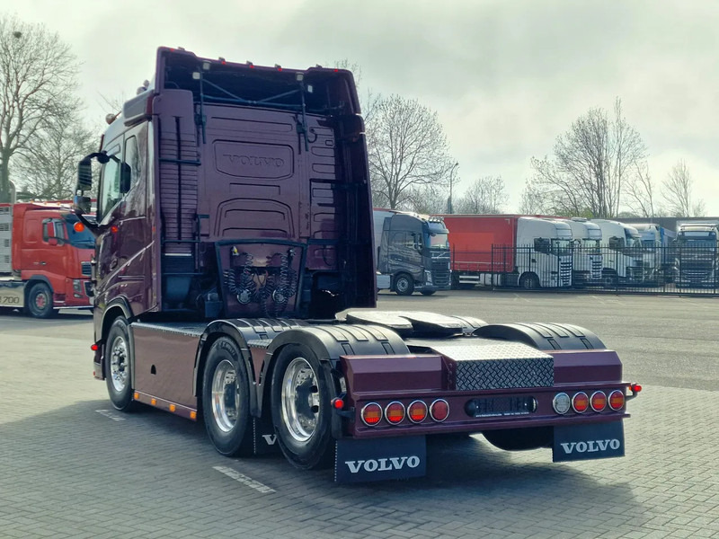 Volvo FH 13.540 Lowroof 6x2 - Show truck - Custom interior - Full air suspension - I parkcool - VEB+ - Tegljač: slika 5 Volvo FH 13.540 Lowroof 6x2 - Show truck - Custom interior - Full air suspension - I parkcool - VEB+ - Tegljač: slika 5