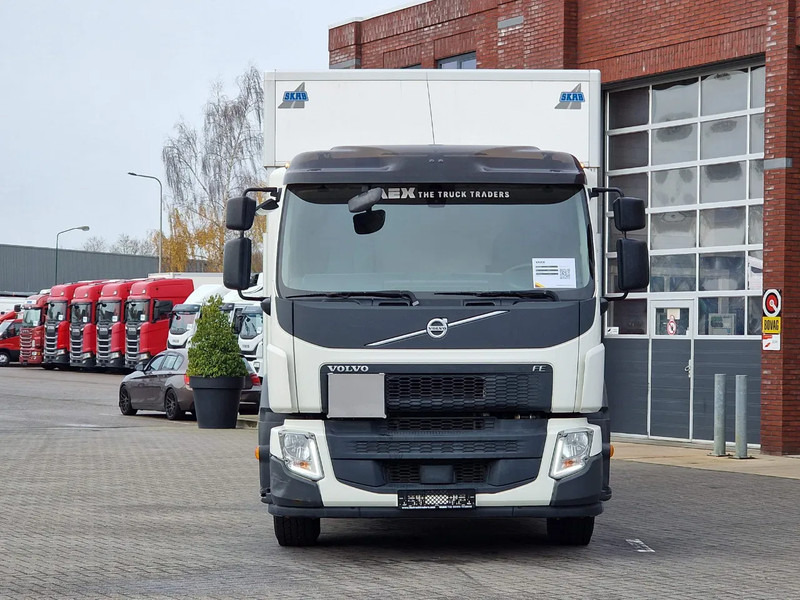 Volvo FE 280 4x2 - Closed box with Adjustable height - Loadlift - Full air - Euro 6 - 550 WB - Kamion sa zatvorenim sandukom: slika 3 Volvo FE 280 4x2 - Closed box with Adjustable height - Loadlift - Full air - Euro 6 - 550 WB - Kamion sa zatvorenim sandukom: slika 3