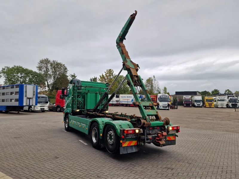 Volvo FH 13.440 6x2*4 - HIAB Hooklift 17T - Euro 5 - I shift - Steering axle - Kamion sa hidrauličnom kukom: slika 5 Volvo FH 13.440 6x2*4 - HIAB Hooklift 17T - Euro 5 - I shift - Steering axle - Kamion sa hidrauličnom kukom: slika 5