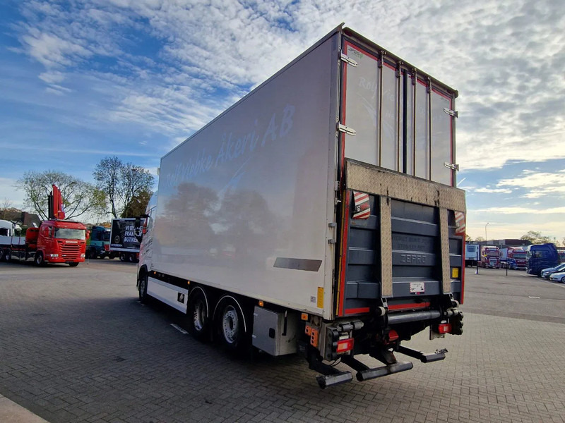 Volvo FH 13.460 Globetrotter 6x2 - Carrier Frigo Supra 850 Nordic - Loadlift - Full air - LNG - Izotermički kamion: slika 5 Volvo FH 13.460 Globetrotter 6x2 - Carrier Frigo Supra 850 Nordic - Loadlift - Full air - LNG - Izotermički kamion: slika 5