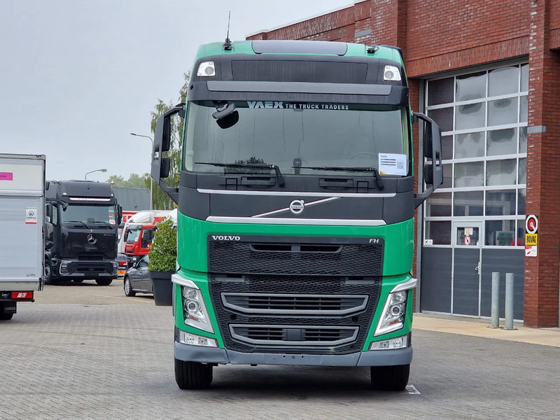 Volvo FH 13.460 Globetrotter 6x2 - Chassis - 4.60 WB - HUB Reduction - LNG - Kamion sa golom šasijom i zatvorenom kabinom: slika 2 Volvo FH 13.460 Globetrotter 6x2 - Chassis - 4.60 WB - HUB Reduction - LNG - Kamion sa golom šasijom i zatvorenom kabinom: slika 2