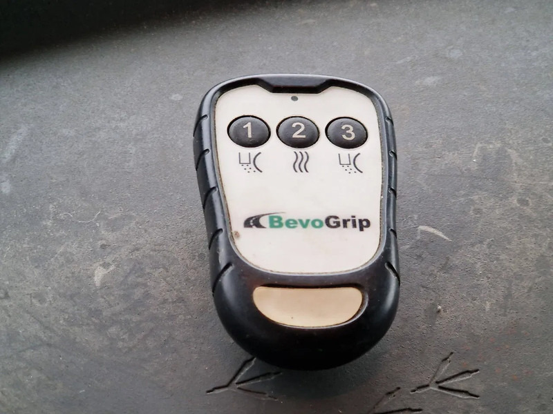 Lizing Volvo FH 13.460 Globetrotter XL 4x2 - Box with side doors - Manual gearbox - Full air Volvo FH 13.460 Globetrotter XL 4x2 - Box with side doors - Manual gearbox - Full air: slika 19 Lizing Volvo FH 13.460 Globetrotter XL 4x2 - Box with side doors - Manual gearbox - Full air Volvo FH 13.460 Globetrotter XL 4x2 - Box with side doors - Manual gearbox - Full air: slika 19