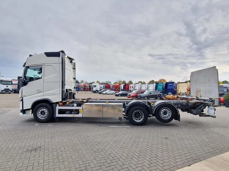 Volvo FH 13.540 Globetrotter 6x2 - BDF - Loadlift - Full air - I parkcool - 4.80 WB - Kamion za prevoz kontejnera/ Kamion sa promenjivim sandukom: slika 4 Volvo FH 13.540 Globetrotter 6x2 - BDF - Loadlift - Full air - I parkcool - 4.80 WB - Kamion za prevoz kontejnera/ Kamion sa promenjivim sandukom: slika 4