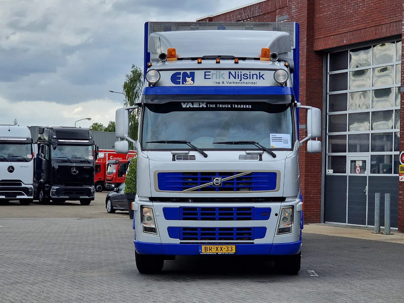 Volvo FM 380 6x2 - 2/3 stock Berdex Livestock - 54M3 - Weighbridge - I shift - Kamion za prevoz stoke: slika 2 Volvo FM 380 6x2 - 2/3 stock Berdex Livestock - 54M3 - Weighbridge - I shift - Kamion za prevoz stoke: slika 2