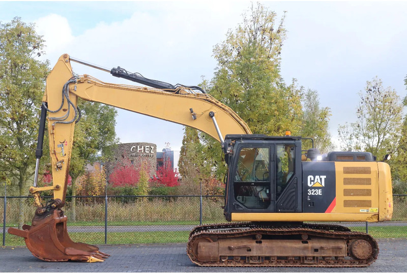 Caterpillar 323EL | 323 EL | BUCKET | QUICK COUPLER - Bager guseničar: slika 1 Caterpillar 323EL | 323 EL | BUCKET | QUICK COUPLER - Bager guseničar: slika 1