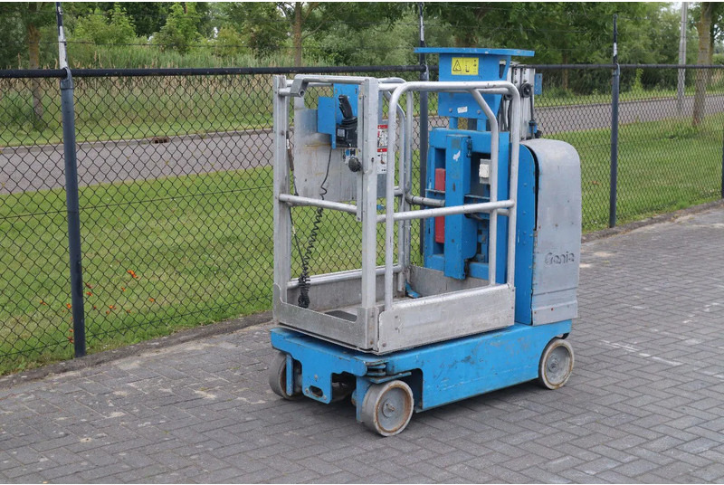Genie GR-12 | 5.45 METER | 227 KG | MULTIPLE UNITS - Vazdušna platforma: slika 2 Genie GR-12 | 5.45 METER | 227 KG | MULTIPLE UNITS - Vazdušna platforma: slika 2