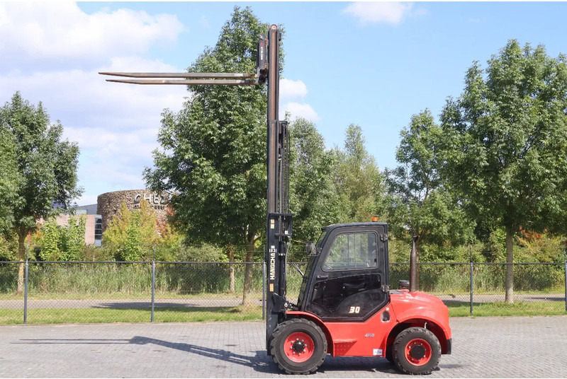 Hangcha CPCD30 - XW43C-RT4 | 4X4 | TRIPLEX | SIDESHIFT | SPREADERS - Terenski viljuškar: slika 1 Hangcha CPCD30 - XW43C-RT4 | 4X4 | TRIPLEX | SIDESHIFT | SPREADERS - Terenski viljuškar: slika 1