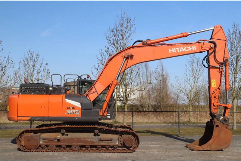 Hitachi ZX300 LC-7 | BUCKET | QUICK COUPLER | GOOD U/C! - Bager guseničar: slika 4 Hitachi ZX300 LC-7 | BUCKET | QUICK COUPLER | GOOD U/C! - Bager guseničar: slika 4