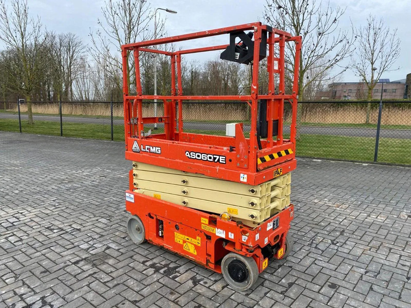LGMG AS0607E | 7.8 METER | 230 KG | GS-1932 | ES 1932 - Lift u obliku makaza: slika 2 LGMG AS0607E | 7.8 METER | 230 KG | GS-1932 | ES 1932 - Lift u obliku makaza: slika 2