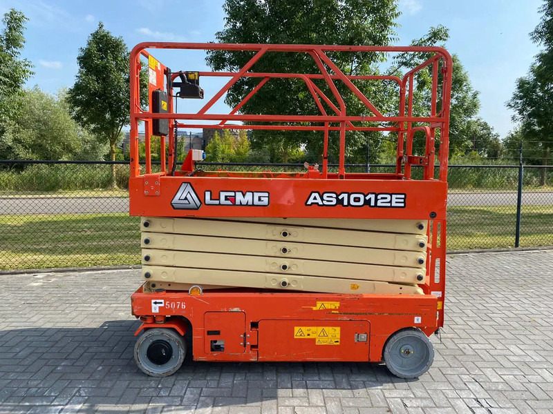 LGMG AS1012E | 12 METER | 320 KG | GS-3232 | ES 3246 - Lift u obliku makaza: slika 4 LGMG AS1012E | 12 METER | 320 KG | GS-3232 | ES 3246 - Lift u obliku makaza: slika 4