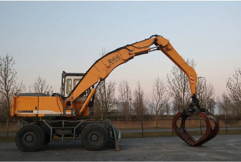 Liebherr A944 B HD | LOG GRAPPLE | HOLZGREIFER | TIMBER - Bager za obradu otpada/ Industrije: slika 4 Liebherr A944 B HD | LOG GRAPPLE | HOLZGREIFER | TIMBER - Bager za obradu otpada/ Industrije: slika 4