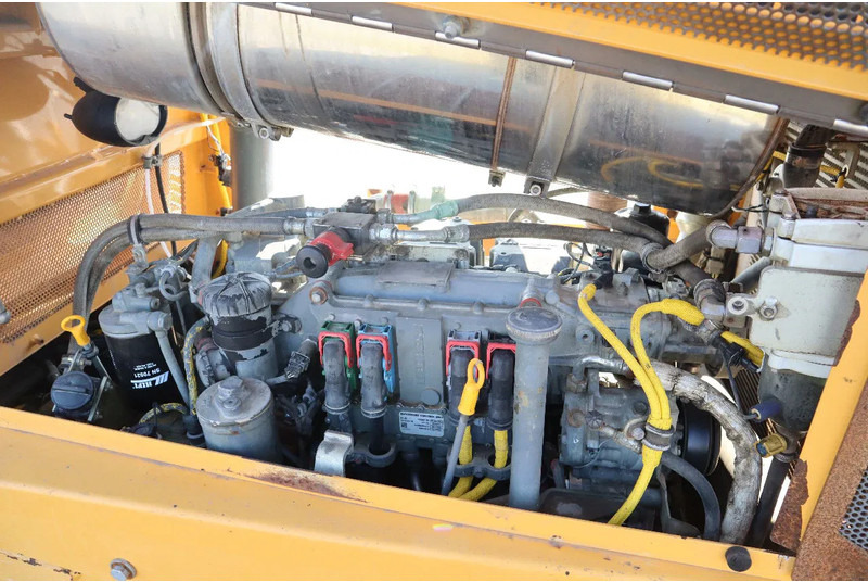 Buldožer Liebherr PR736 LGP | AIRCO | LOW HOURS!: slika 14 Buldožer Liebherr PR736 LGP | AIRCO | LOW HOURS!: slika 14