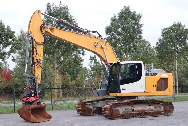 Liebherr R924 WLC | ROTOTILT R8 | BUCKET | - Bager guseničar: slika 2 Liebherr R924 WLC | ROTOTILT R8 | BUCKET | - Bager guseničar: slika 2