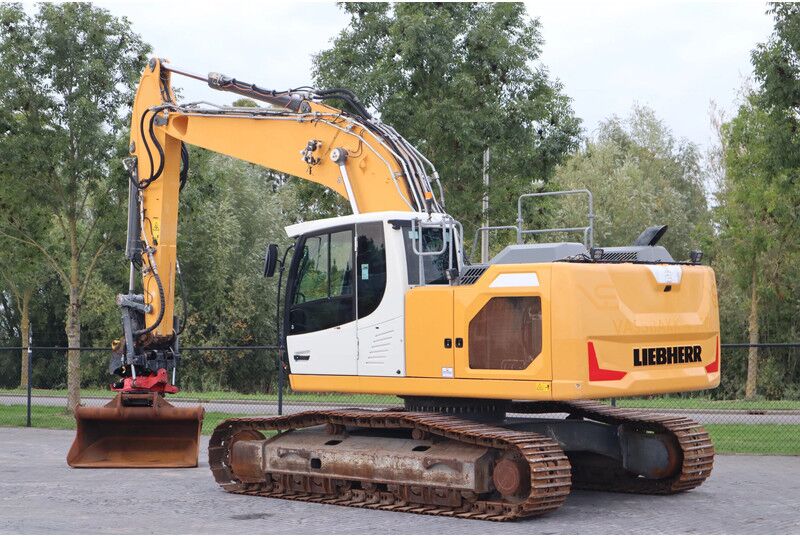 Liebherr R924 WLC | ROTOTILT R8 | BUCKET | - Bager guseničar: slika 3 Liebherr R924 WLC | ROTOTILT R8 | BUCKET | - Bager guseničar: slika 3