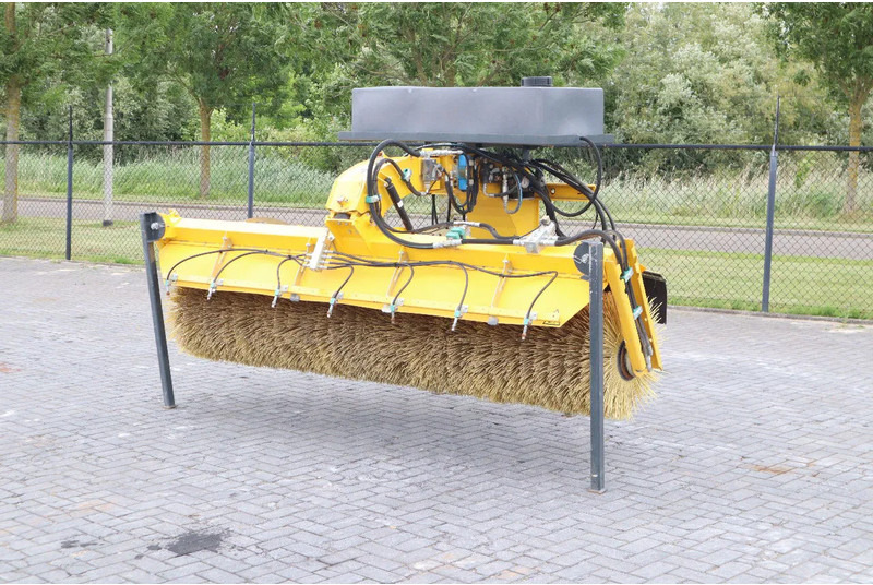 STARK RSW 3000 S | SWEEPER | BRUSH | KEHRMASCHINE | WATER SPRAY - Metle: slika 1 STARK RSW 3000 S | SWEEPER | BRUSH | KEHRMASCHINE | WATER SPRAY - Metle: slika 1
