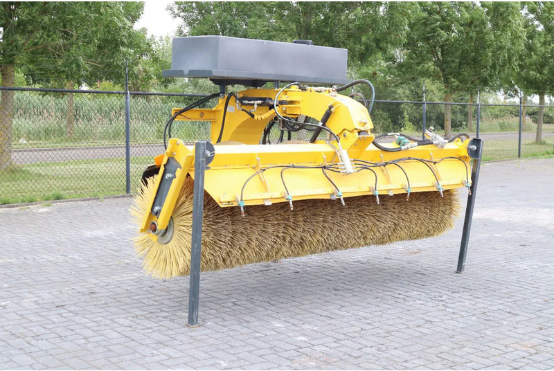 STARK RSW 3000 S | SWEEPER | BRUSH | KEHRMASCHINE | WATER SPRAY - Metle: slika 3 STARK RSW 3000 S | SWEEPER | BRUSH | KEHRMASCHINE | WATER SPRAY - Metle: slika 3