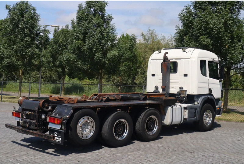 Scania P124-420 | 8X4 | HOOKLIFT | MANUAL | BIG AXLES | EURO 3 - Kamion sa hidrauličnom kukom: slika 5 Scania P124-420 | 8X4 | HOOKLIFT | MANUAL | BIG AXLES | EURO 3 - Kamion sa hidrauličnom kukom: slika 5