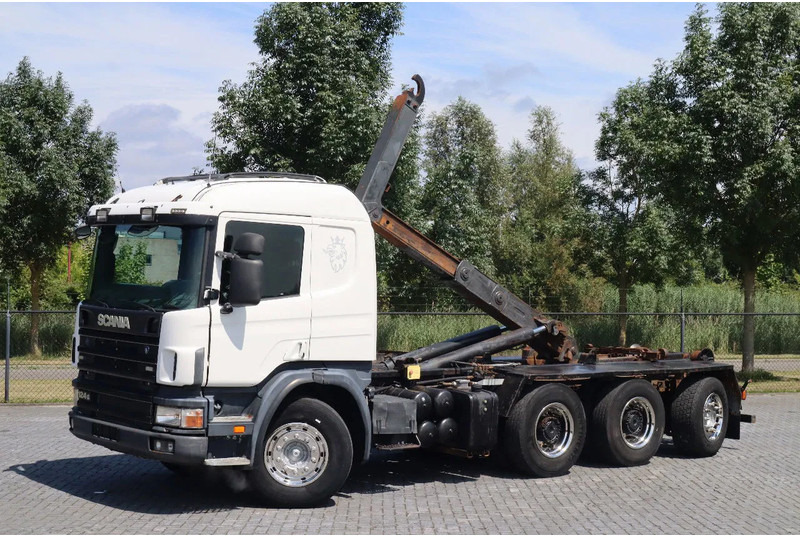 Scania P124-420 | 8X4 | HOOKLIFT | MANUAL | BIG AXLES | EURO 3 - Kamion sa hidrauličnom kukom: slika 1 Scania P124-420 | 8X4 | HOOKLIFT | MANUAL | BIG AXLES | EURO 3 - Kamion sa hidrauličnom kukom: slika 1