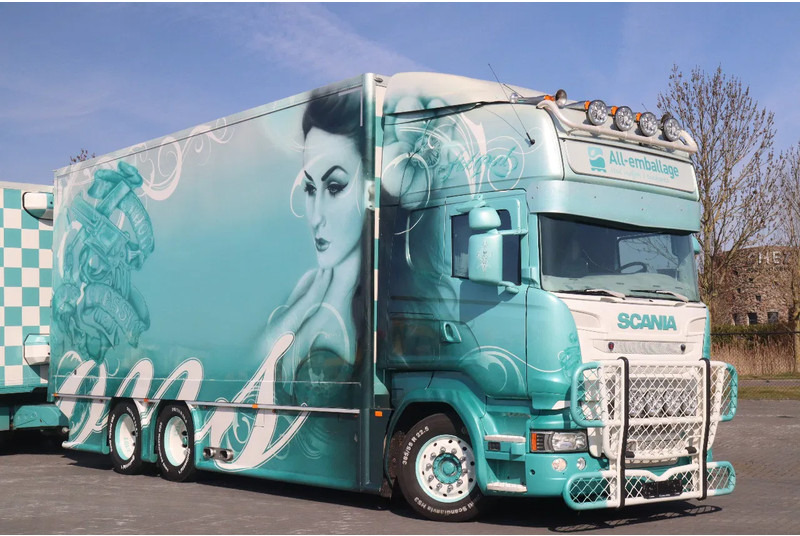 Scania R560 V8 | BERTHONS HOT ROD | CUSTOM SPECIAL TRUCK - Kamion sa zatvorenim sandukom: slika 1 Scania R560 V8 | BERTHONS HOT ROD | CUSTOM SPECIAL TRUCK - Kamion sa zatvorenim sandukom: slika 1